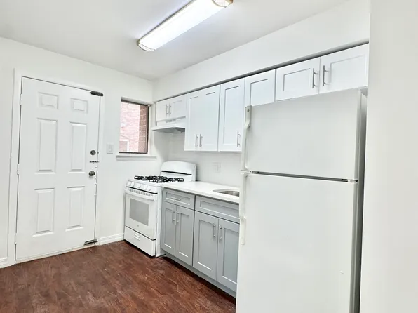 4654 Bedford Avenue image 1 of 10