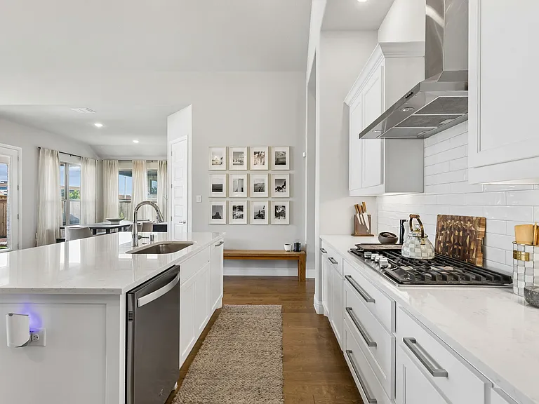 16664 Nightshade Rd — Photo 3