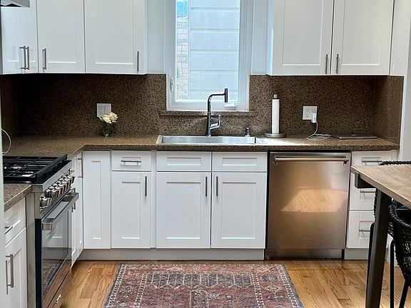 2nd image of 304 Chattanooga St #304