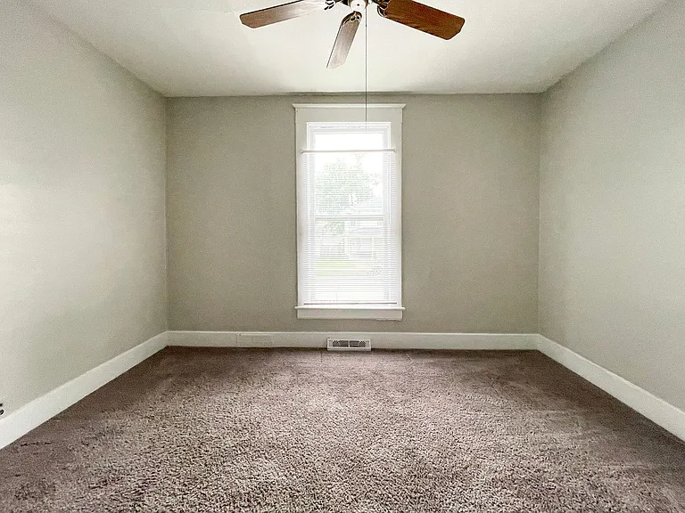 824 W Beechwood Ave — Photo 6