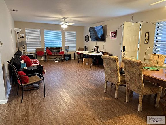 3rd image of 1000 Camelot Dr APT 6221