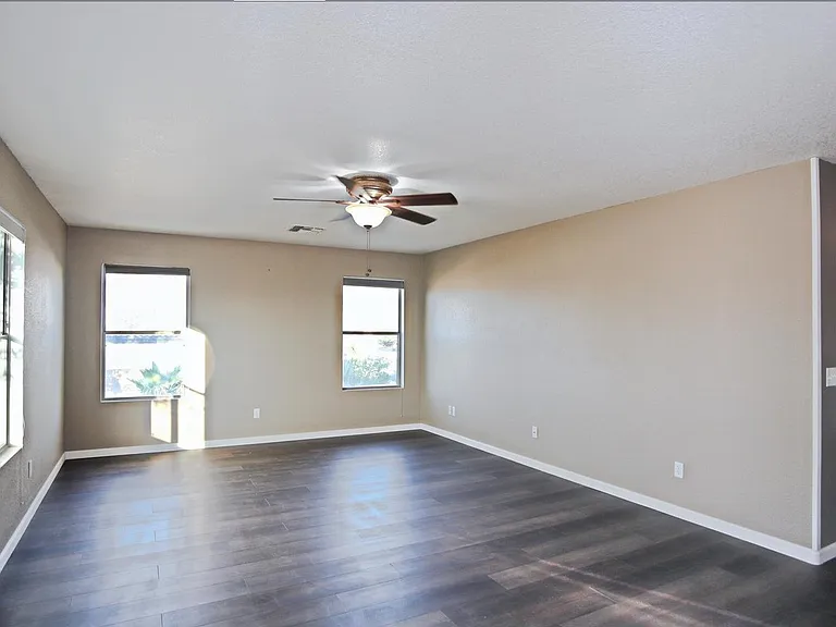8833 S 13th Pl — Photo 19