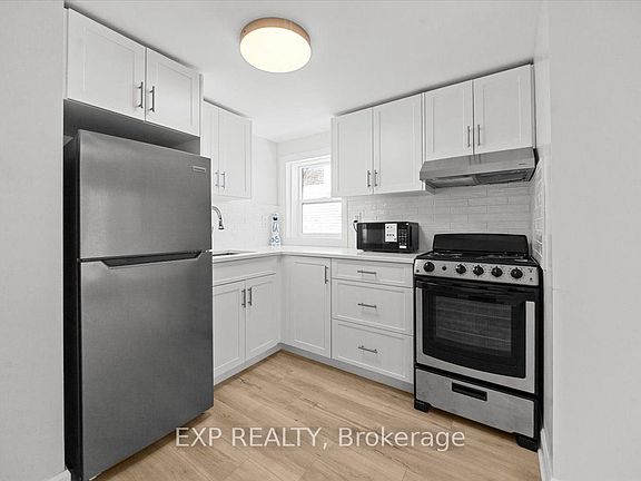 4th image of 183 Britannia Rd #1