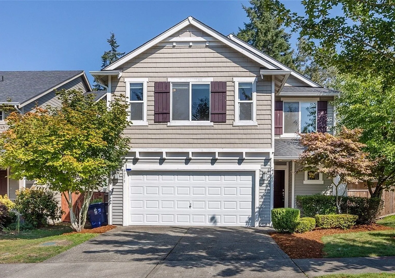 Updated 3 bedroom, 2.5 bath home in Tacoma! — Photo 1
