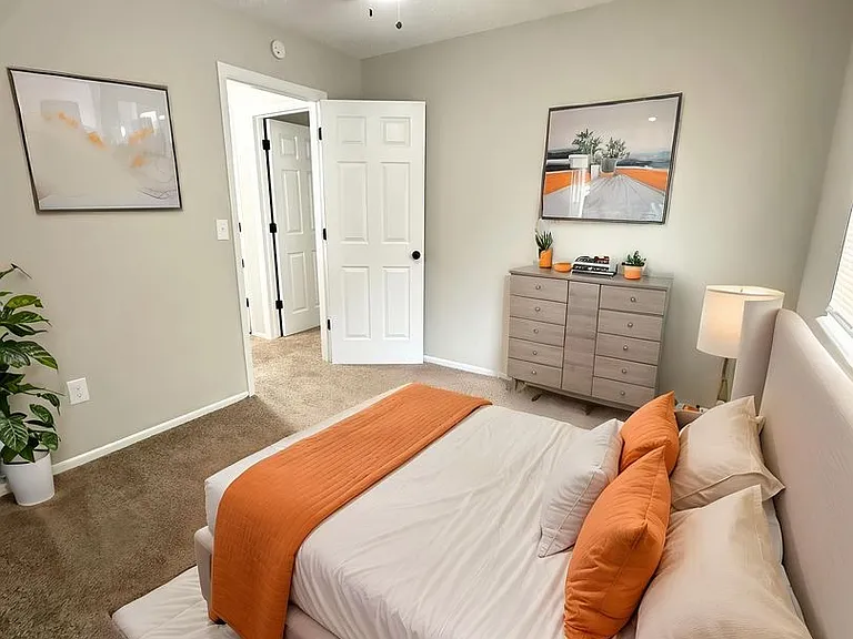 5525 Bowden Loop — Photo 4