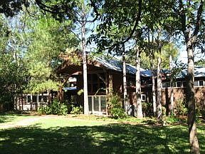 1st image of 302 Carlson Cir