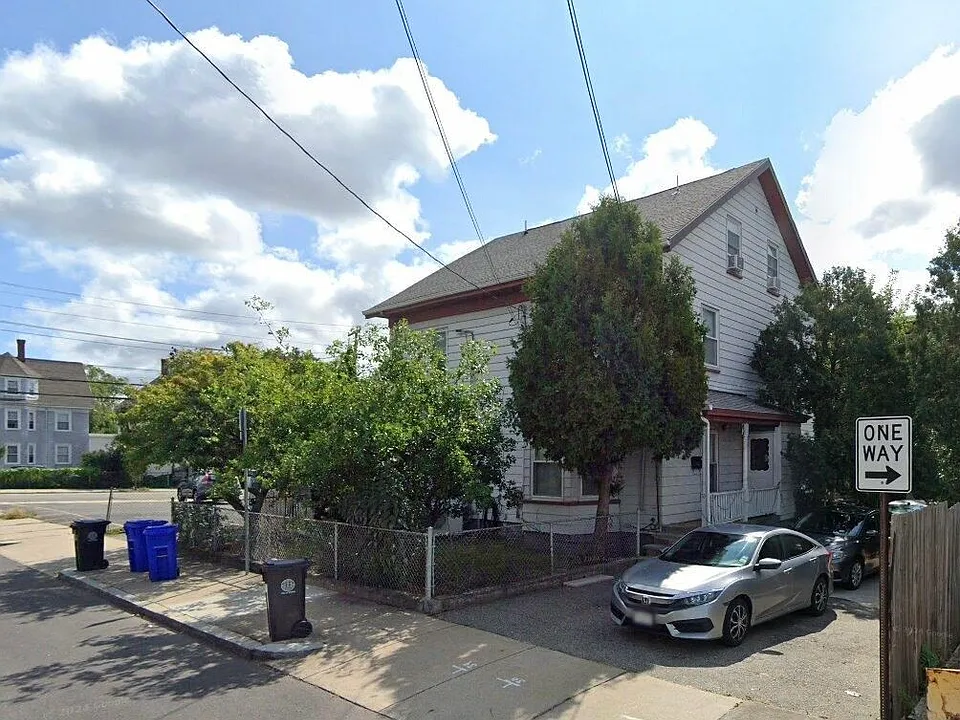 38 Wentworth St #38
