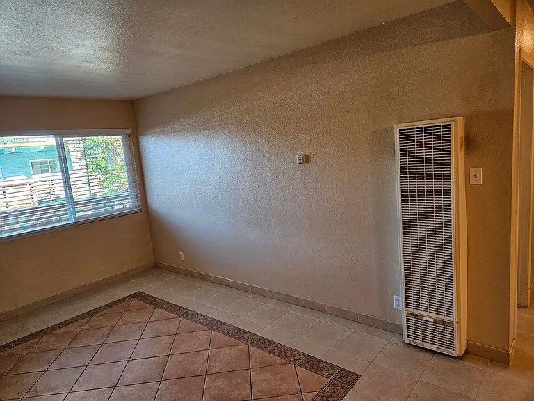 Tully Rd Apts — Photo 16