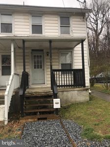 140 N Church St, Parkesburg, PA, 19365