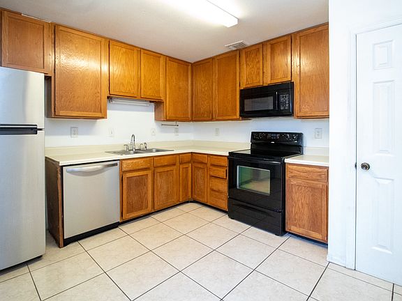 5th image of 2304 Clubside Dr #2304