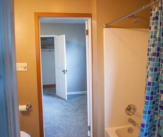 Jack and Jill bath downstairs