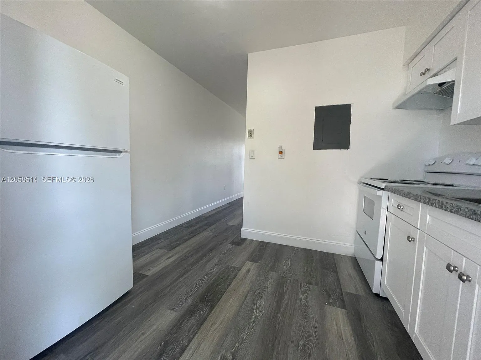 Fulford Heights — Photo 4