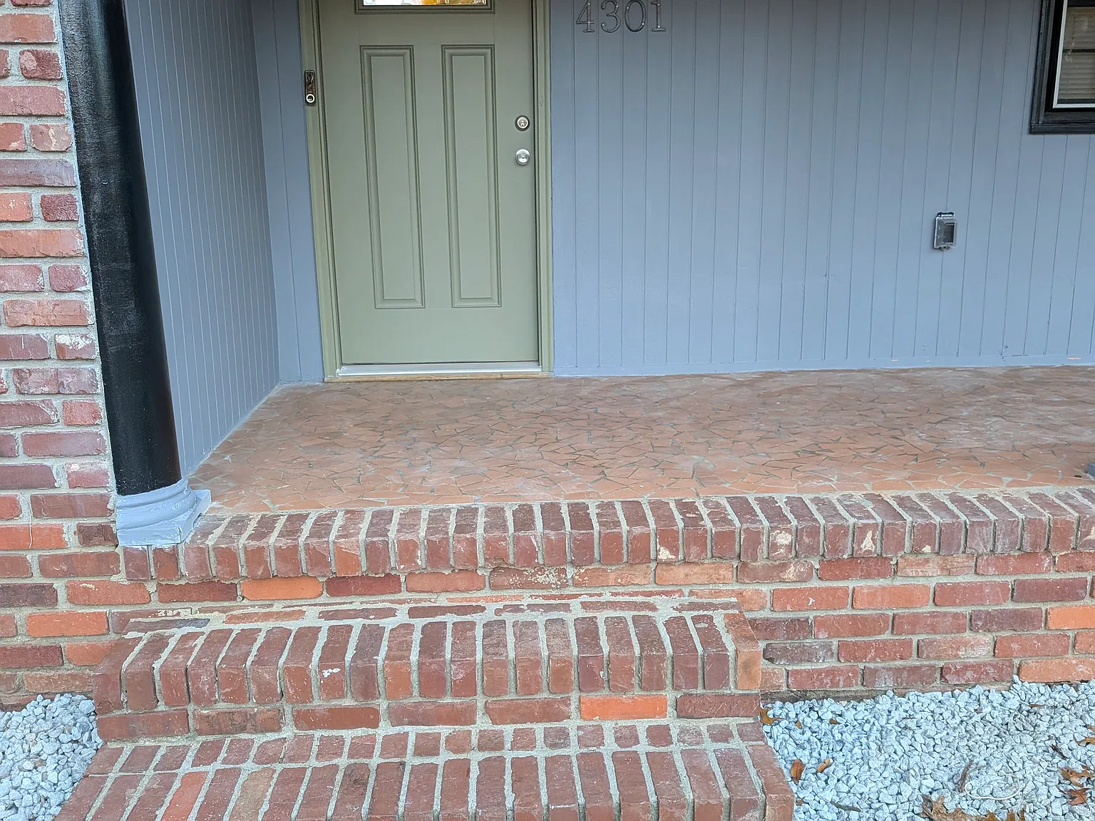 4 bed, 1596 sqft, $2,500 — Photo 4