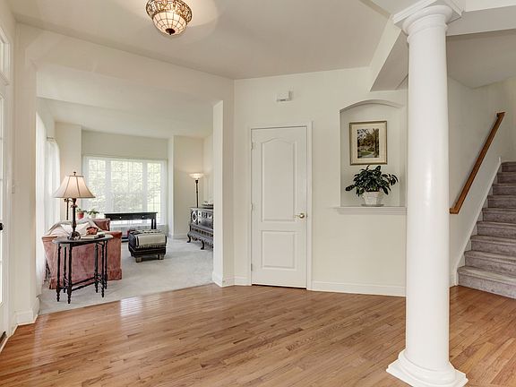 5th image of 1273 Brookstone Dr