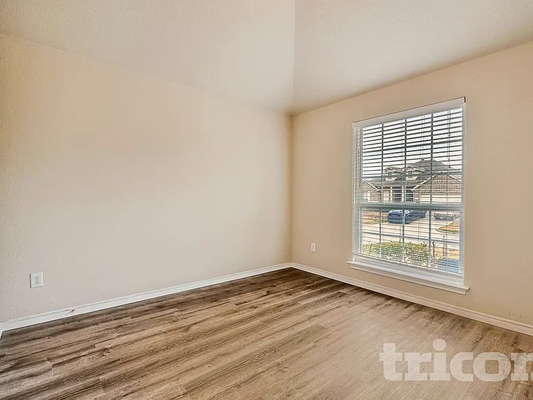 1719 La Caya Dr — Photo 5