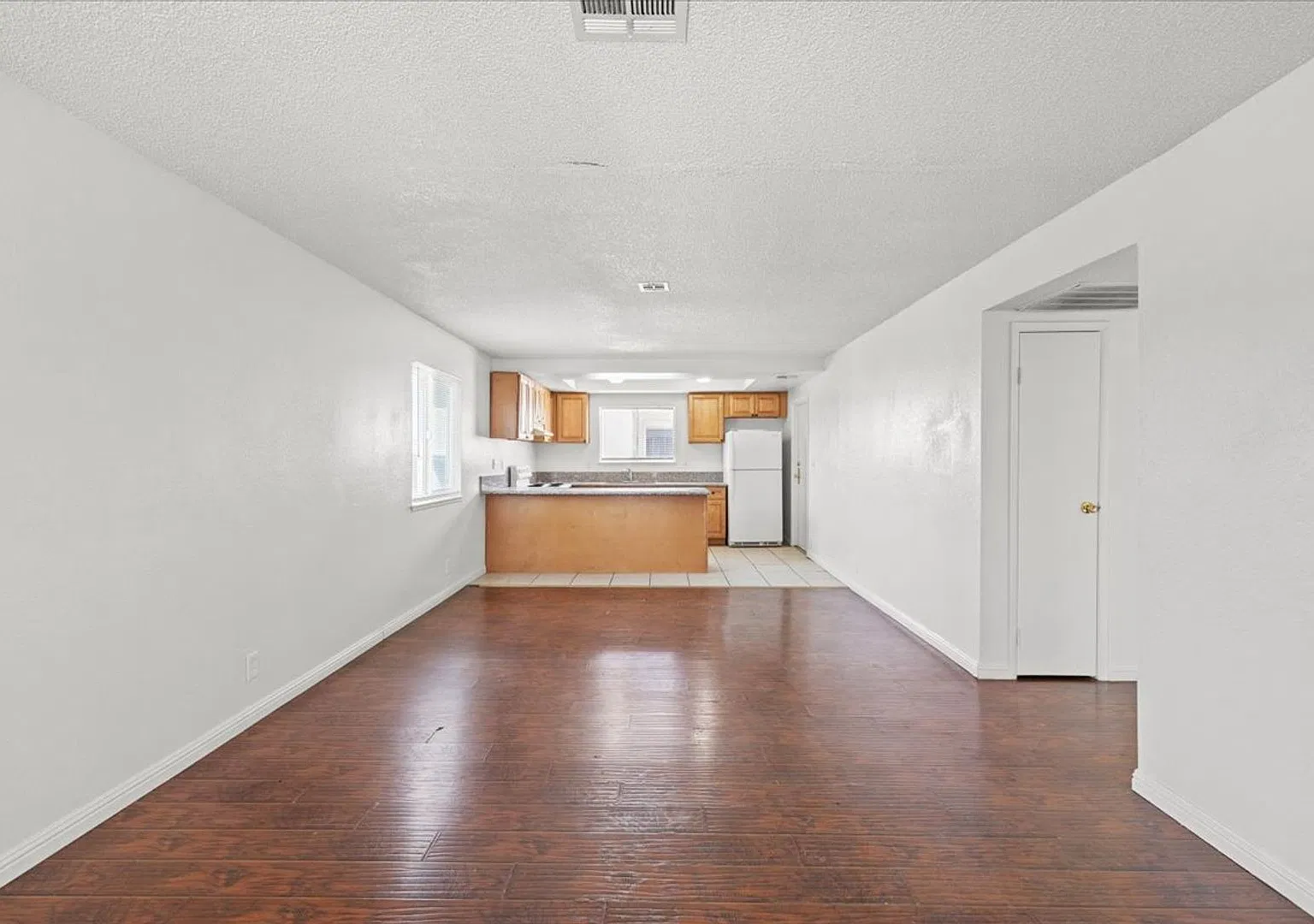 Van Dyke — Photo 4