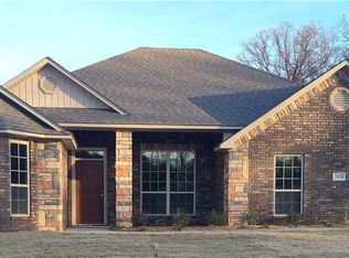 2020 Amy Ln, Van Buren, AR 72956