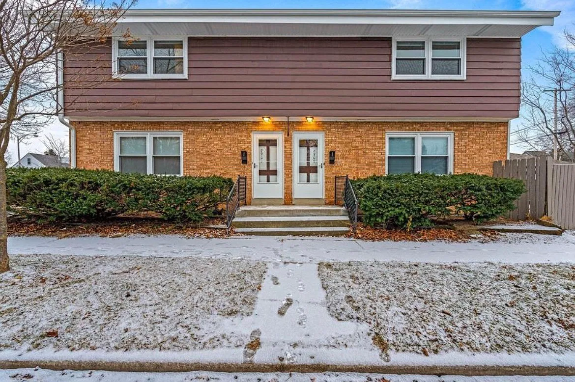 3 bed, 1.5 bath, $1,800 — Photo 1