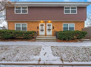 8901 W Wilbur Ave #8901, Milwaukee, WI 53228