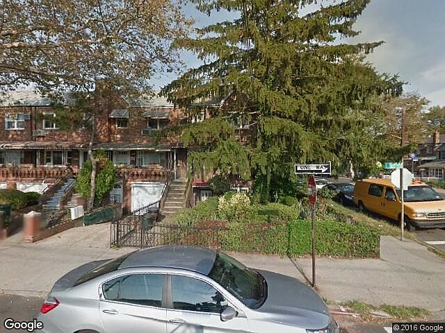 2nd image of 2583 E 28th St