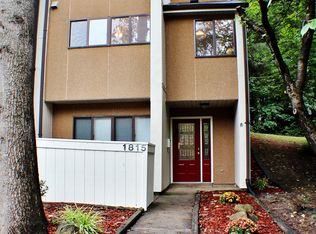 1815 Old Post Ter, Woodbridge, VA 22191