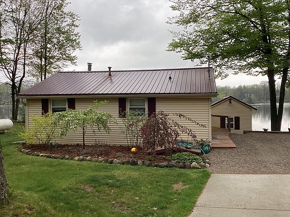 2nd image of 304 Eastland Dr