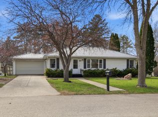 819 N Ramsey Ave, Litchfield, MN 55355