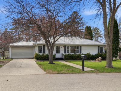 819 N Ramsey Ave, Litchfield, MN, 55355