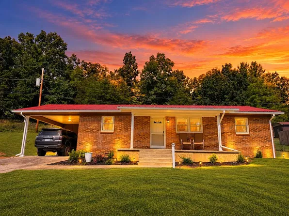 273 Acre Ln, Cedar Bluff, VA 24609