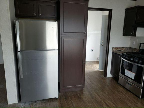 5th image of 72 Hollywood Dr #315