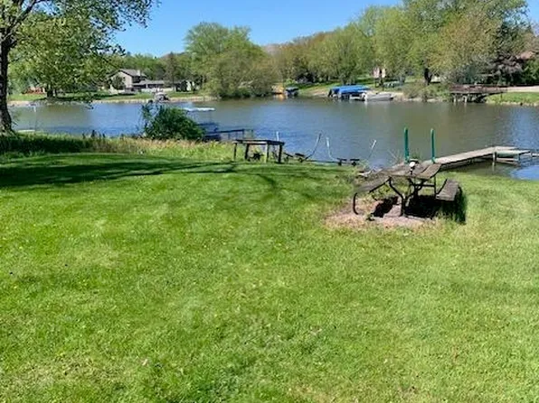 S609 E Redstone Dr, La Valle, WI 53941