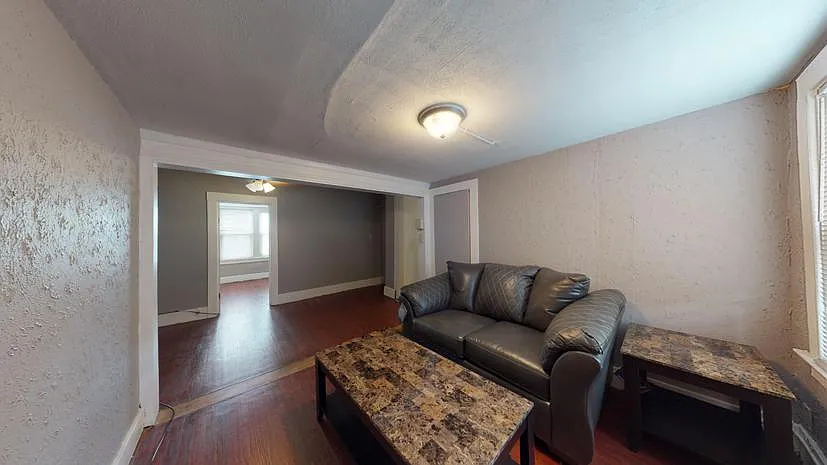 1 bed, 825 sqft, $1,475 — Photo 2