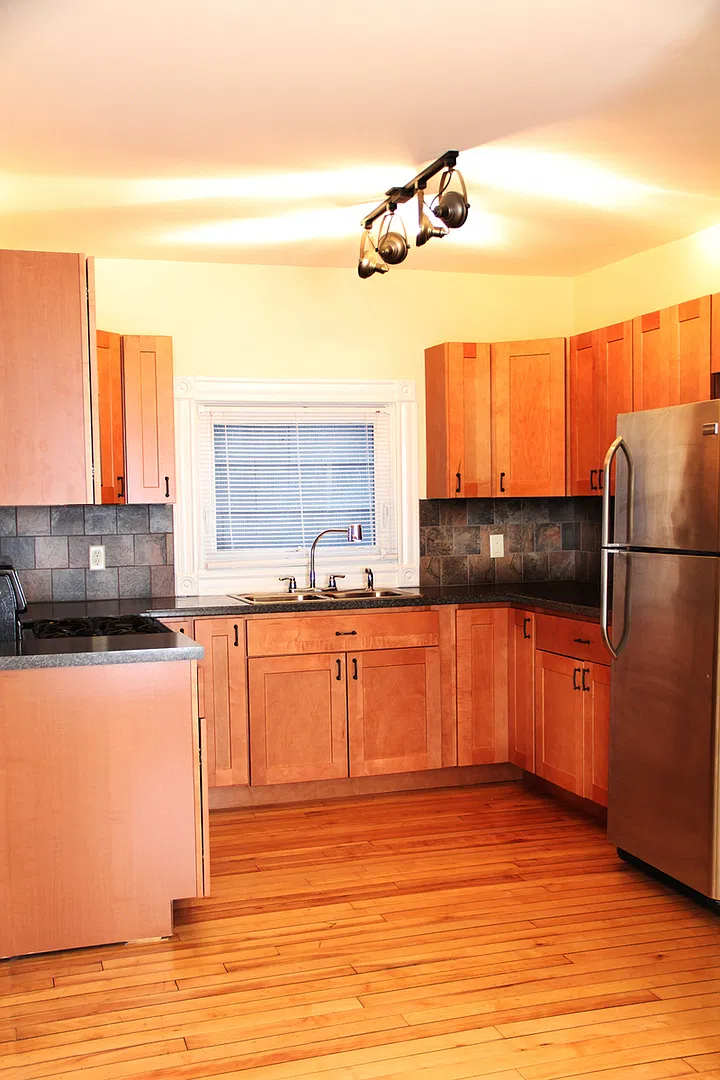 206 North Winooski Ave — Photo 4