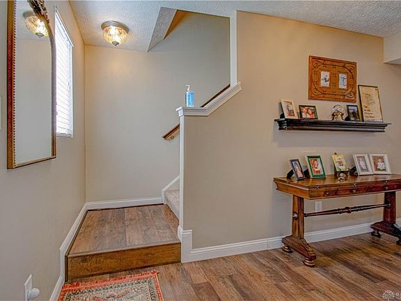 2nd image of 4368 Bergamot Dr