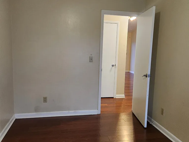 1394 Bradley Dr — Photo 35