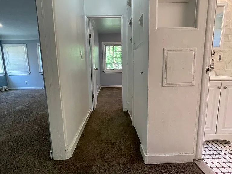 20806 Panama St — Photo 11