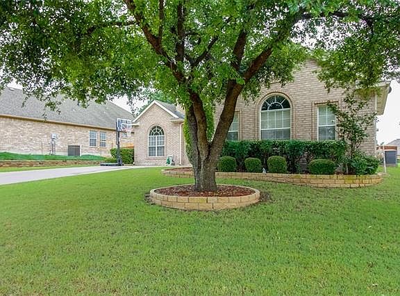2nd image of 2712 Sarazen Dr