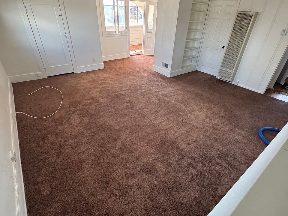 1st image of 2307 E 5th St #1/2