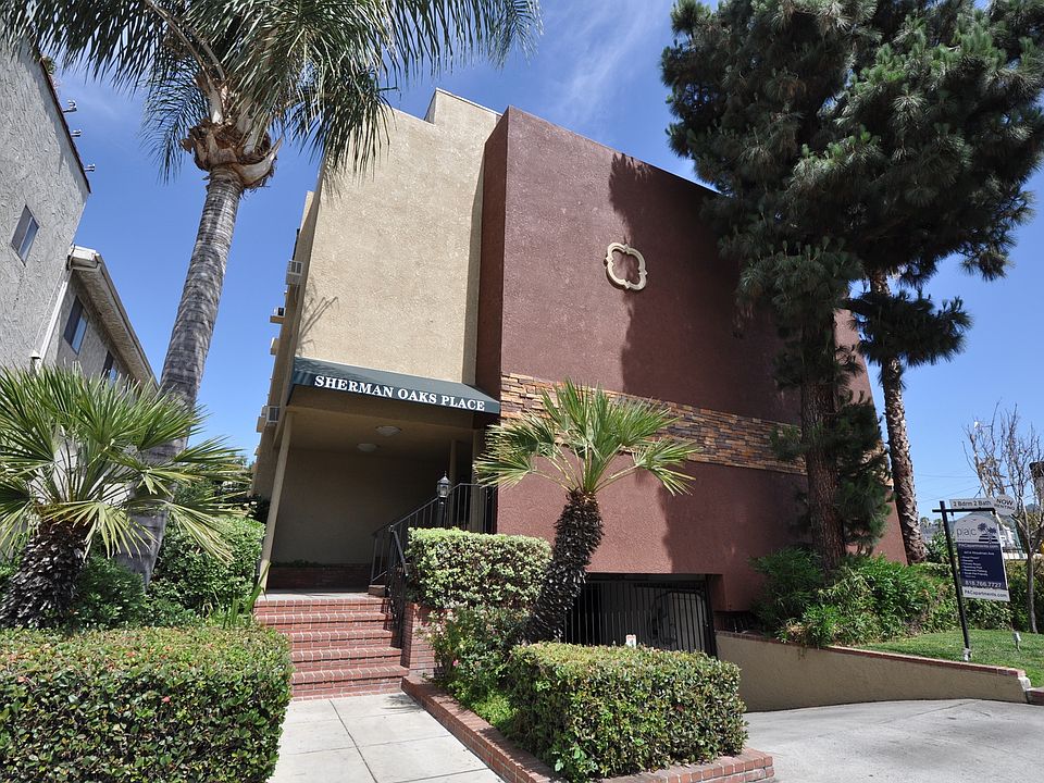 1st image of 4414 Woodman Ave APT 202