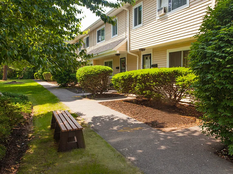 Chestnut Place Townhomes — Photo 26