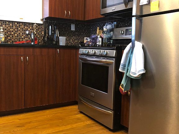 4th image of 2757 Cropsey Ave
