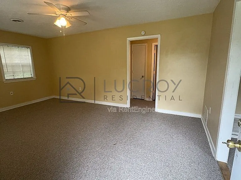 346 Mason Blvd — Photo 2
