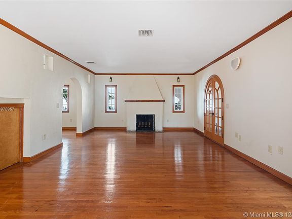 5th image of 2508 Madrid St