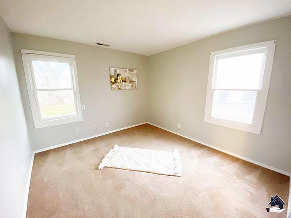5th image of 1212 Southlea Dr