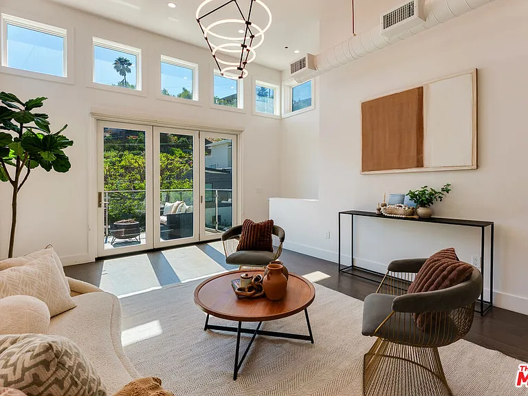 443 W Avenue 37 — Photo 9