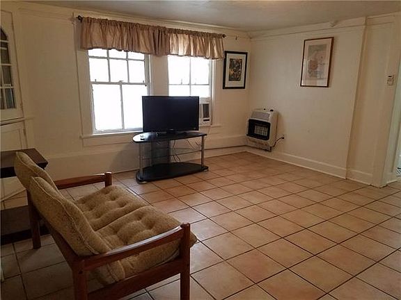 3rd image of 3012 Ursulines Ave