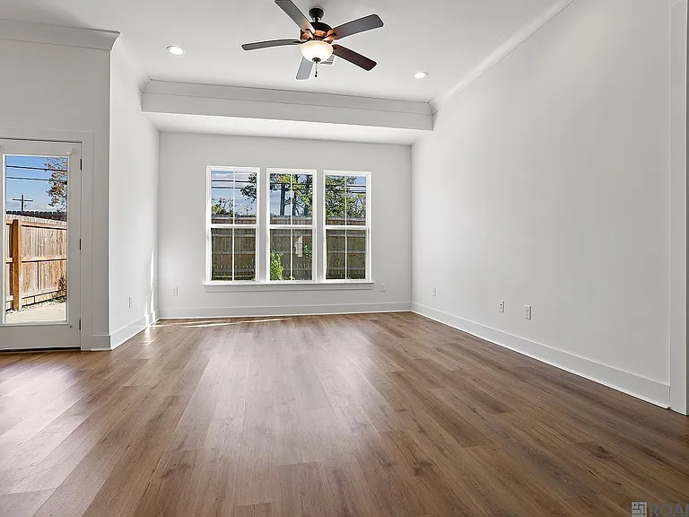 802 Marlstone Dr — Photo 3