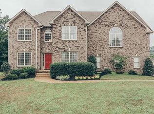 1002 Thorn Hill Ct, Hendersonville, TN 37075