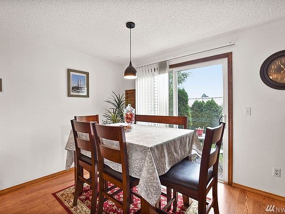 4th image of 6905 NE 43rd St APT B