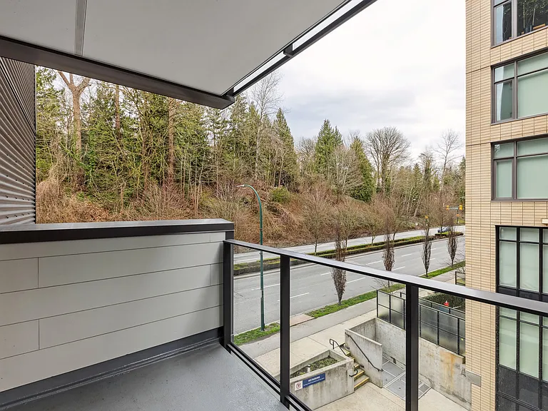 3435 Sawmill Cres — Photo 56